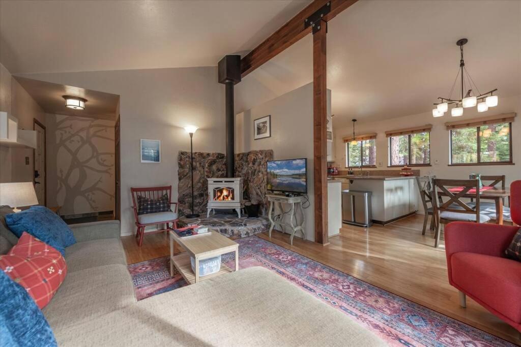 Cozy Pet-Friendly Cabin W Fenced-In Yard Close To Slopes Beach Town Carnelian Bay Exterior foto